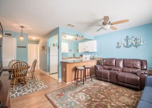 oak shores living room