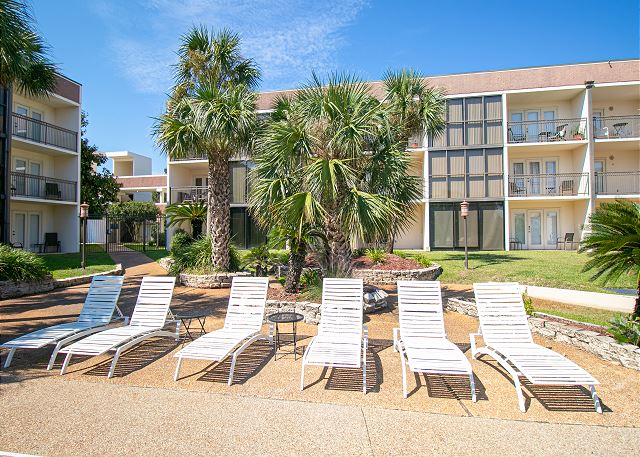 Beach Villa Apartments Biloxi Ms