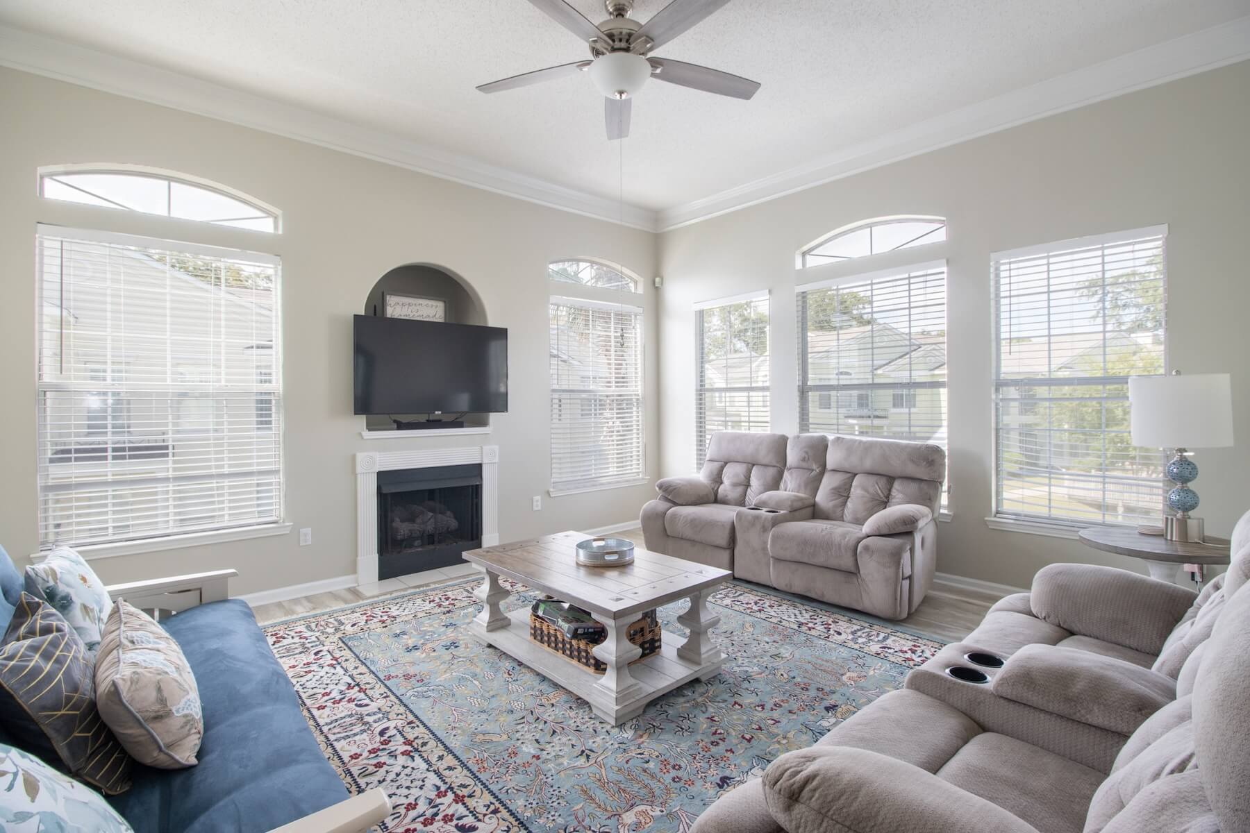 Legacy Villa 1505 interior living room view